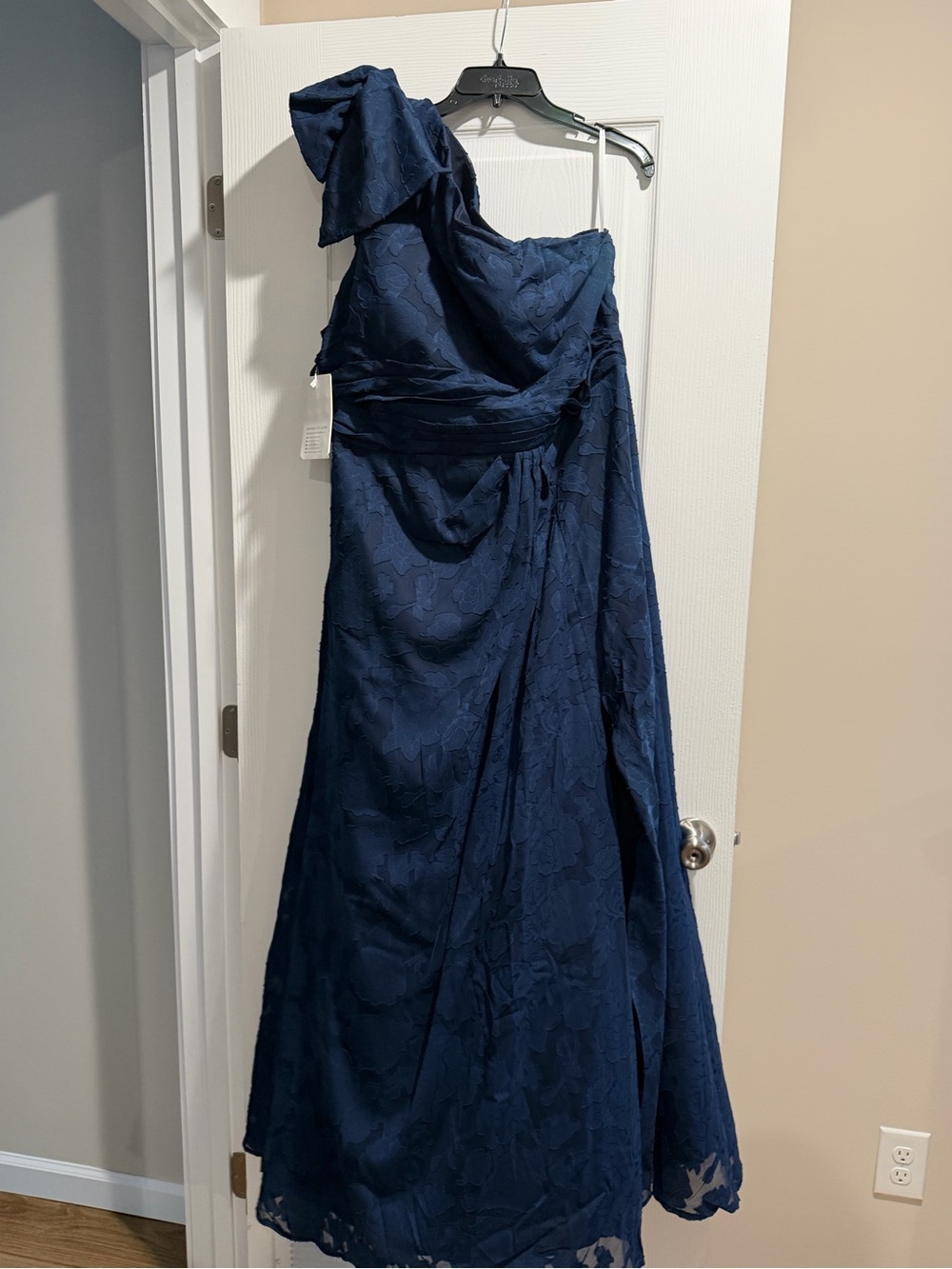 Navy One-Shoulder Floral Jacquard Evening Gown